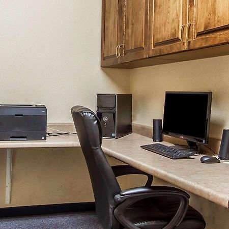 Quality Inn Burlington Near Hwy 34 Εξωτερικό φωτογραφία