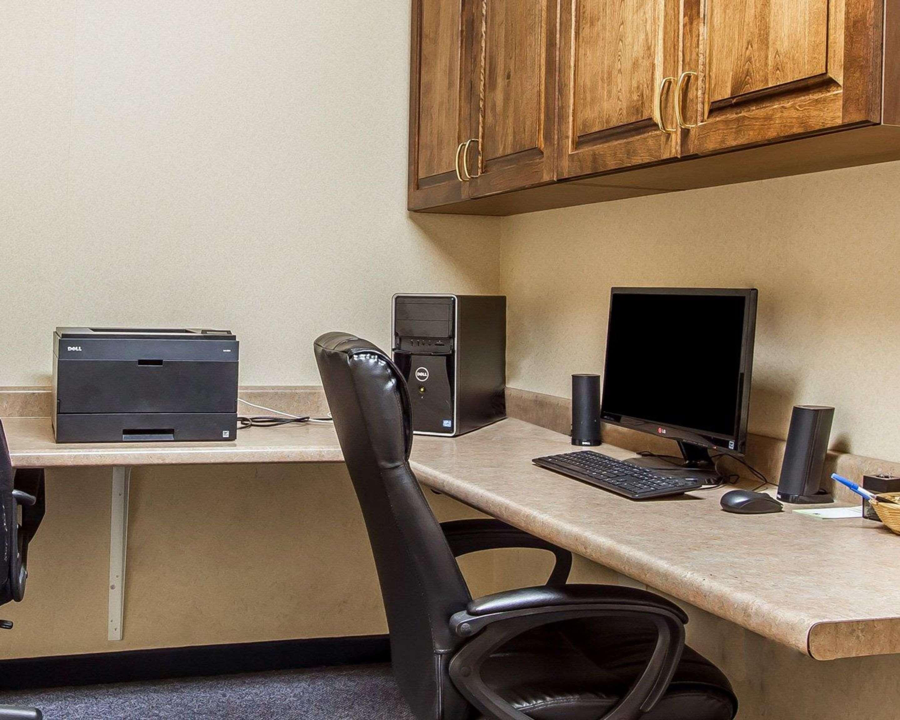 Quality Inn Burlington Near Hwy 34 Εξωτερικό φωτογραφία