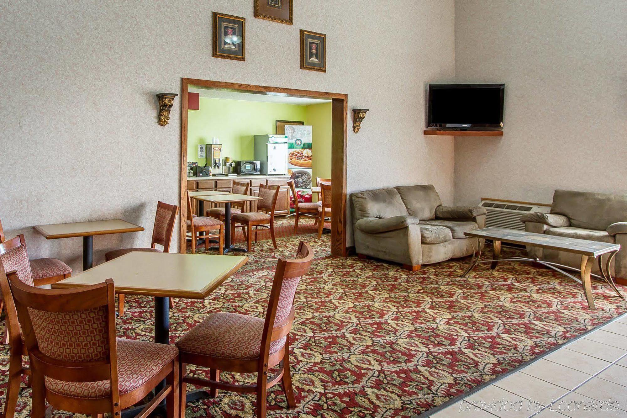 Quality Inn Burlington Near Hwy 34 Εξωτερικό φωτογραφία