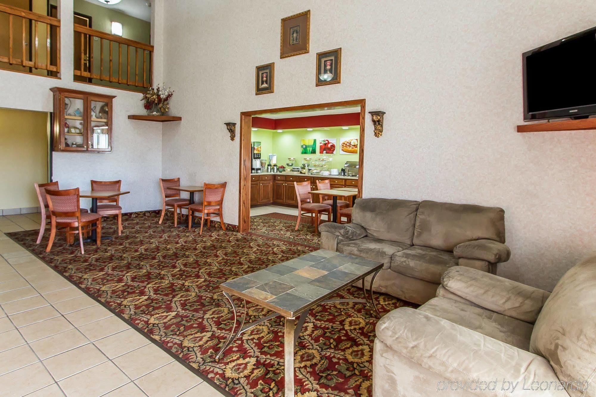 Quality Inn Burlington Near Hwy 34 Εξωτερικό φωτογραφία