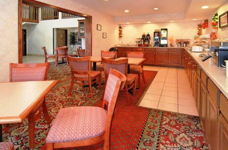 Quality Inn Burlington Near Hwy 34 Εξωτερικό φωτογραφία